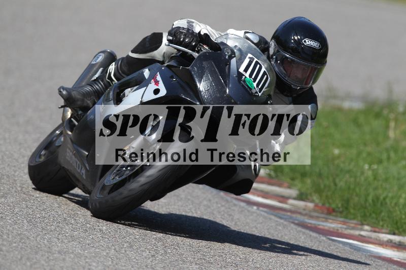 Archiv-2025/11 29.04.2025 PROMAX ADR/Gruppe gruen/100